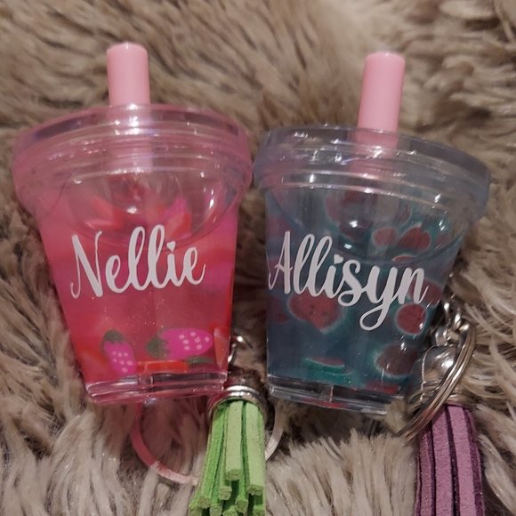 Personalized mini drink keychains - Picture 1 of 2